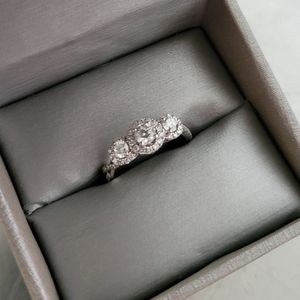 Diamond ring